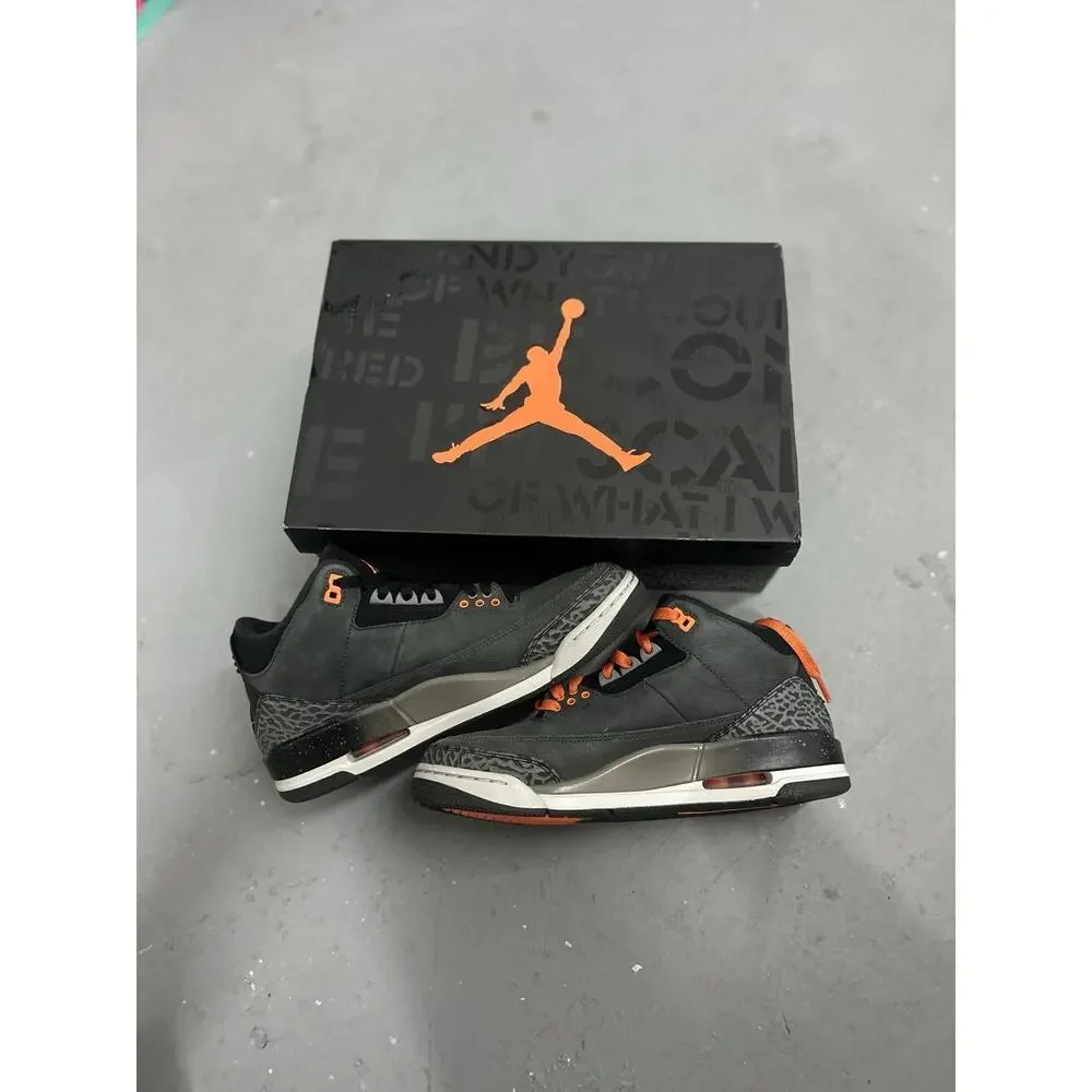 Size 8.5 - Jordan 3 Retro 2023 Mid Fear